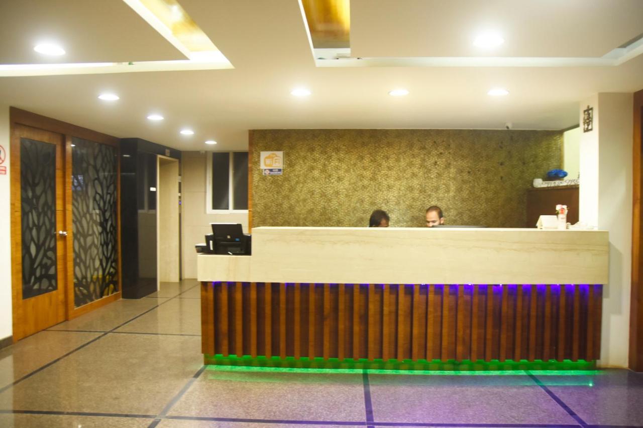 Hotel Om International Gokarna  Εξωτερικό φωτογραφία