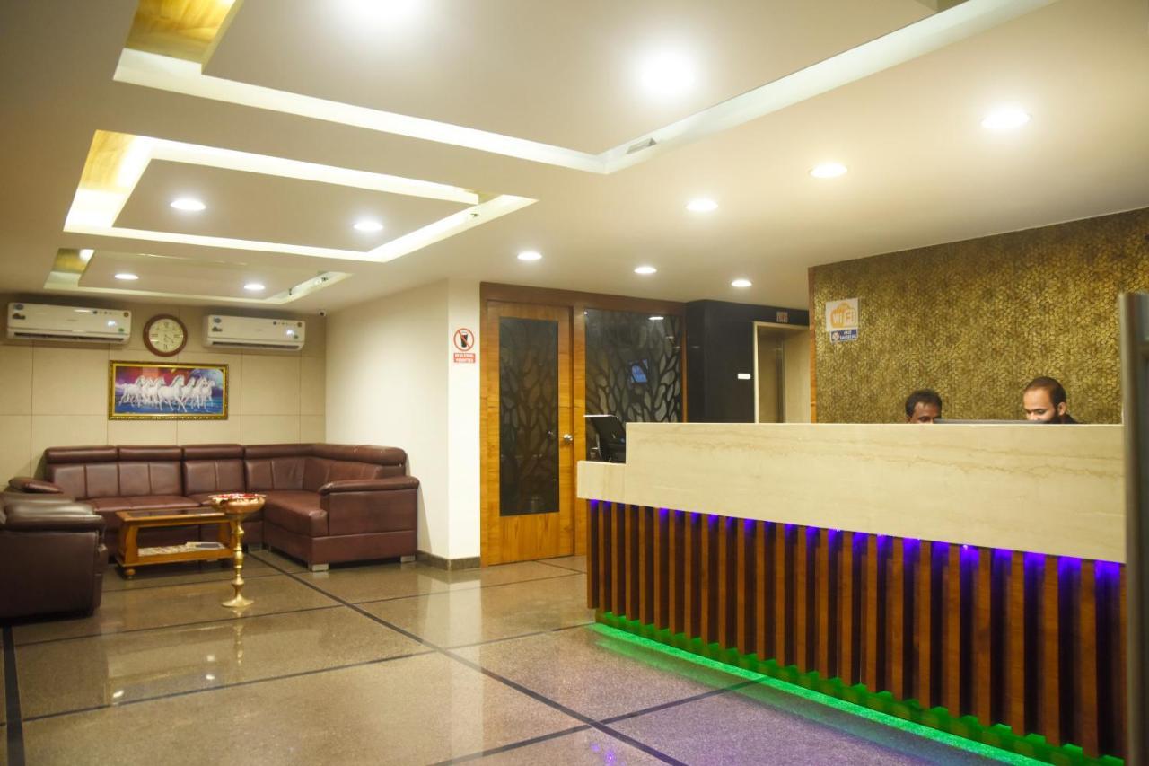 Hotel Om International Gokarna  Εξωτερικό φωτογραφία