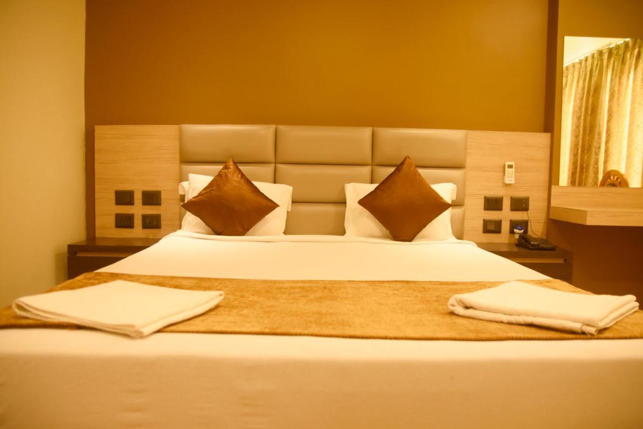 Hotel Om International Gokarna  Εξωτερικό φωτογραφία